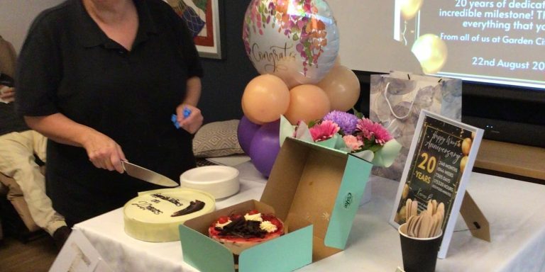 karen-brown-cutting-cake